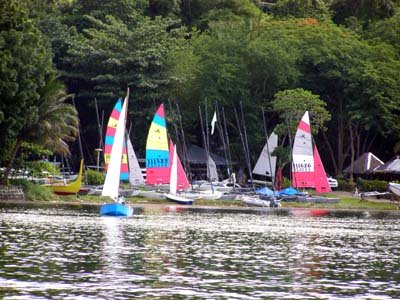 Taal Lake Yacht Club boat facilities and rentals